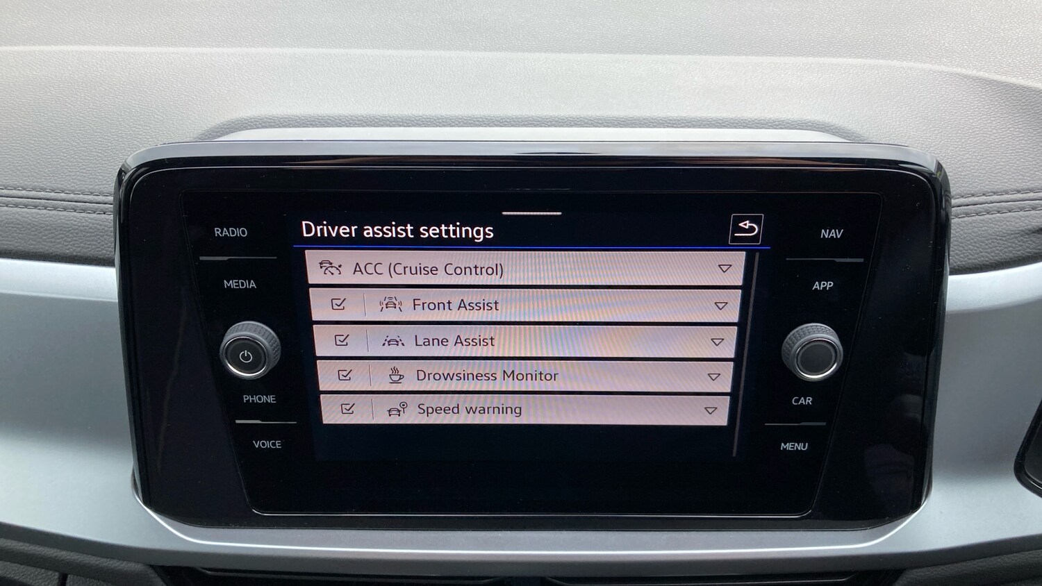 Used Volkswagen T-Roc 2025 for sale - 76263724: Photo 34