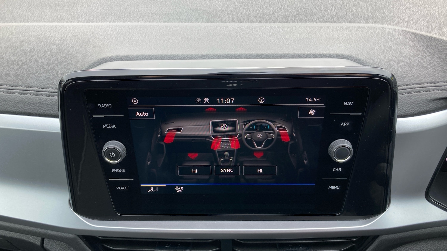 Used Volkswagen T-Roc 2025 for sale - 76263724: Photo 35