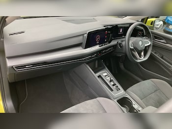 Used Volkswagen Golf 2022 for sale - 77340240: Photo