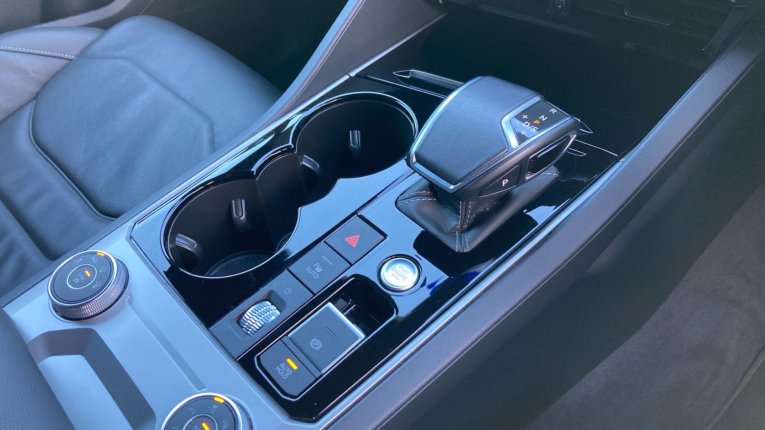 Used Volkswagen Touareg 2023 for sale - 77077211: Photo 14