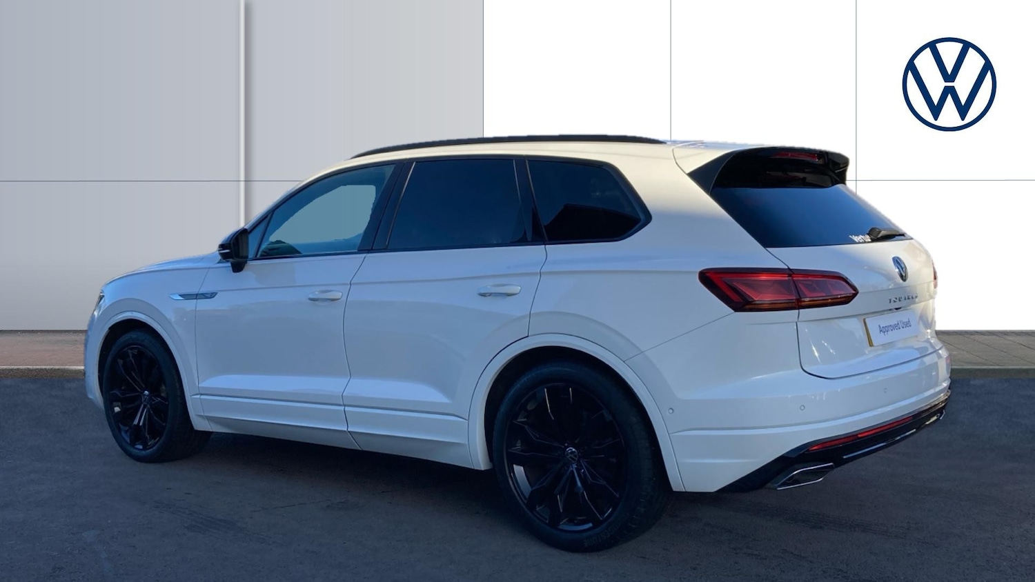 Used Volkswagen Touareg 2023 for sale - 77077211: Photo 3