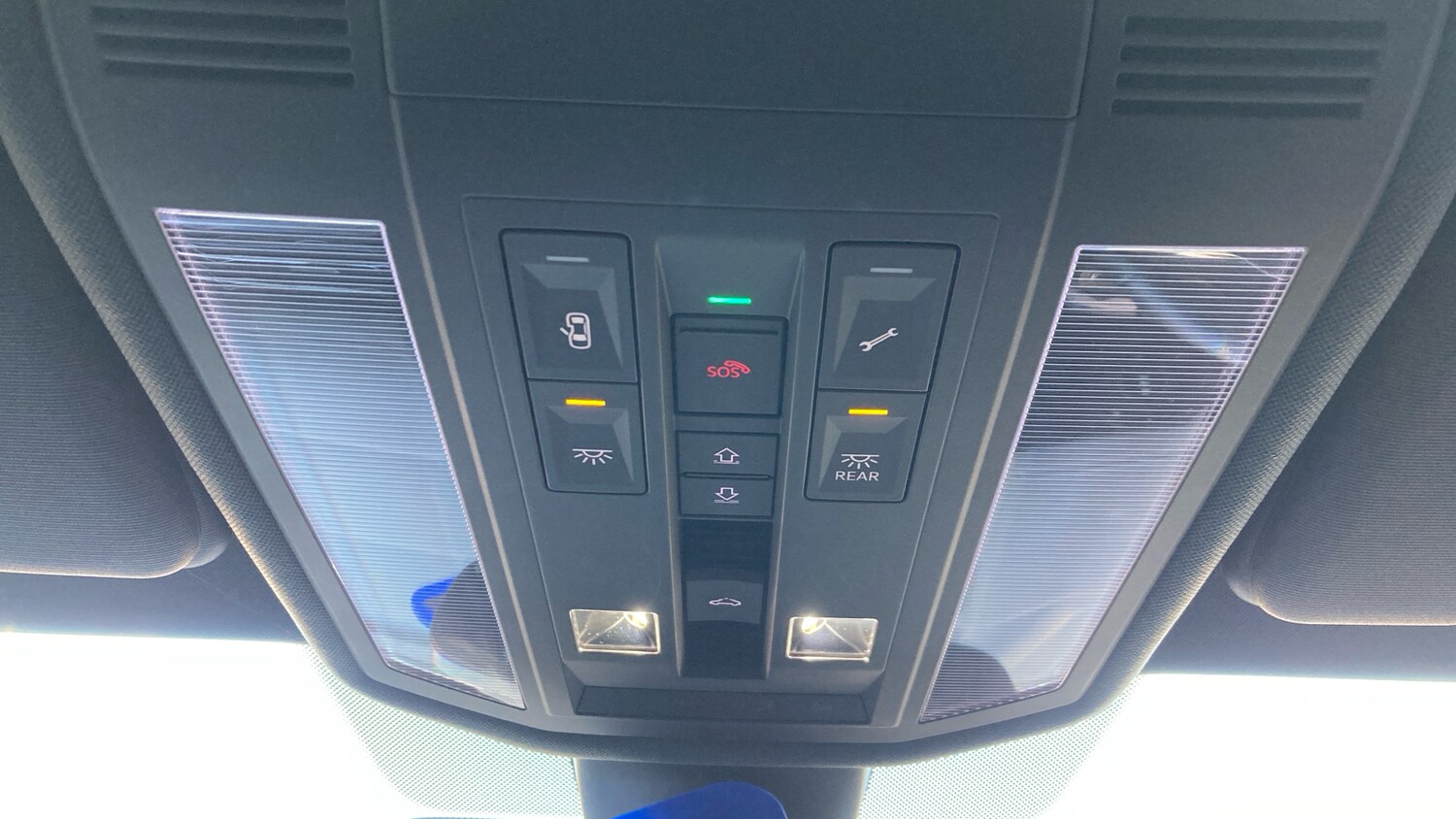 Used Volkswagen Touareg 2023 for sale - 77077211: Photo 41