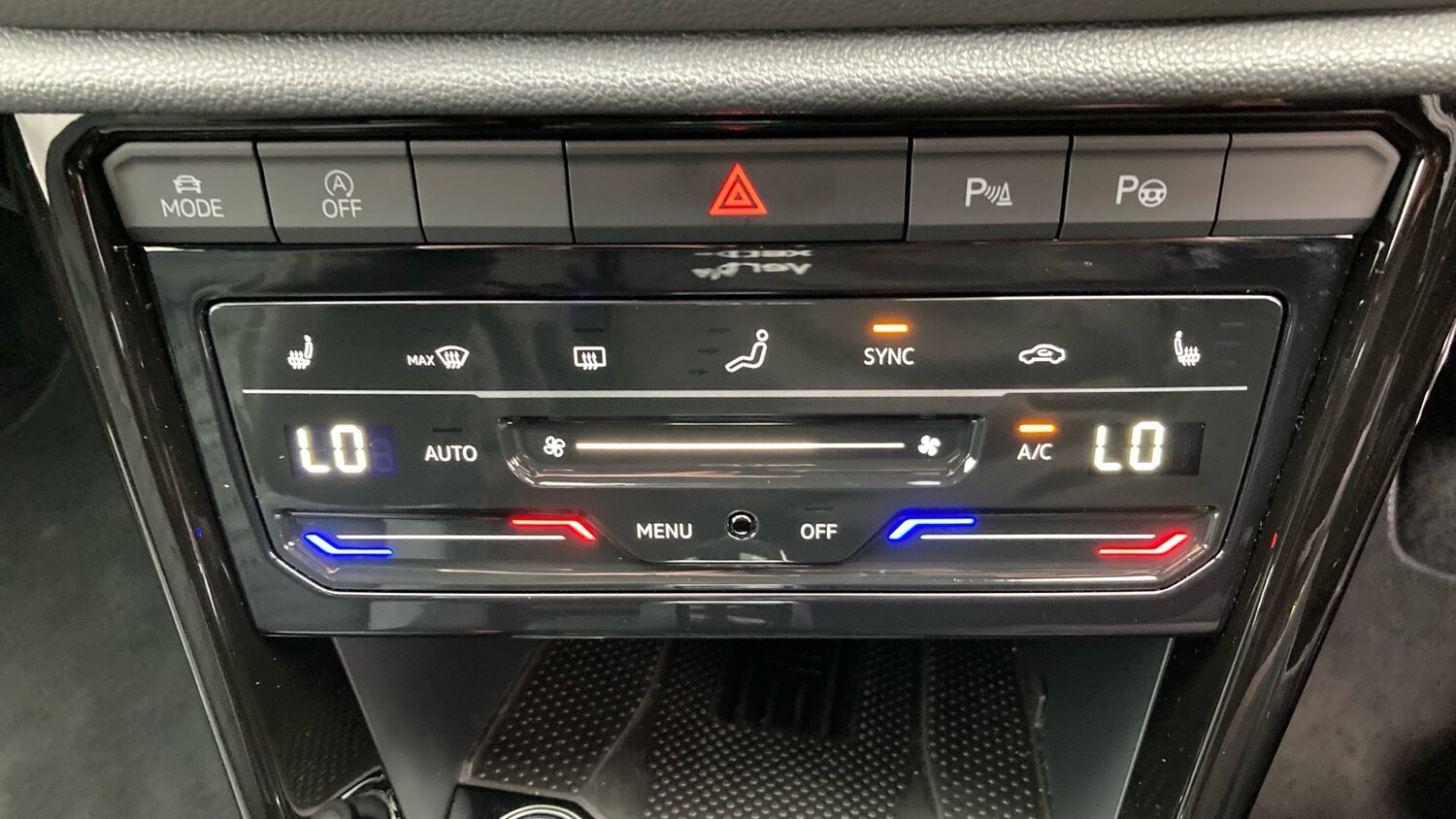 Used Volkswagen T-Roc 2025 for sale - 76322389: Photo 13