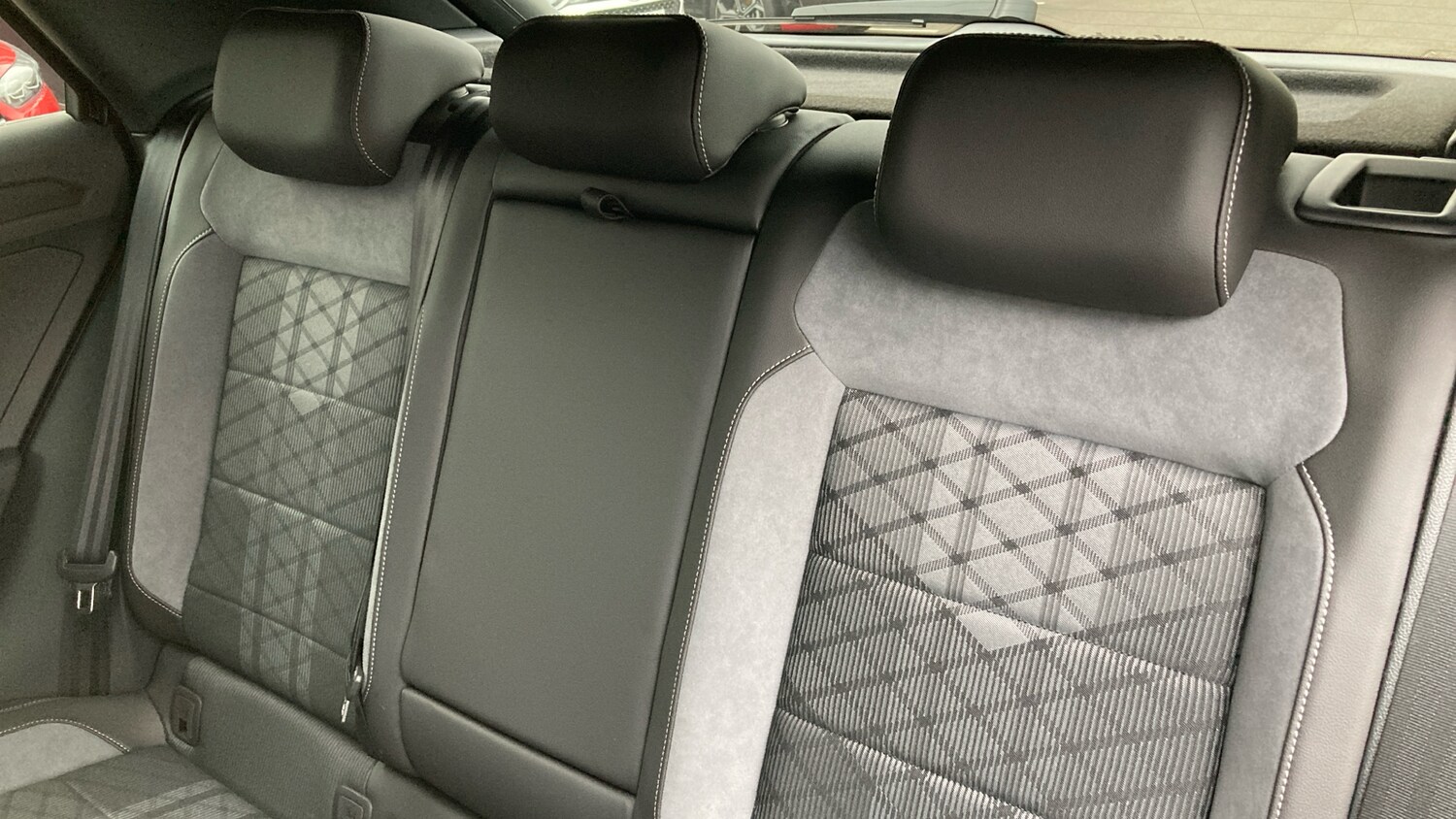 Used Volkswagen T-Roc 2025 for sale - 76322389: Photo 16