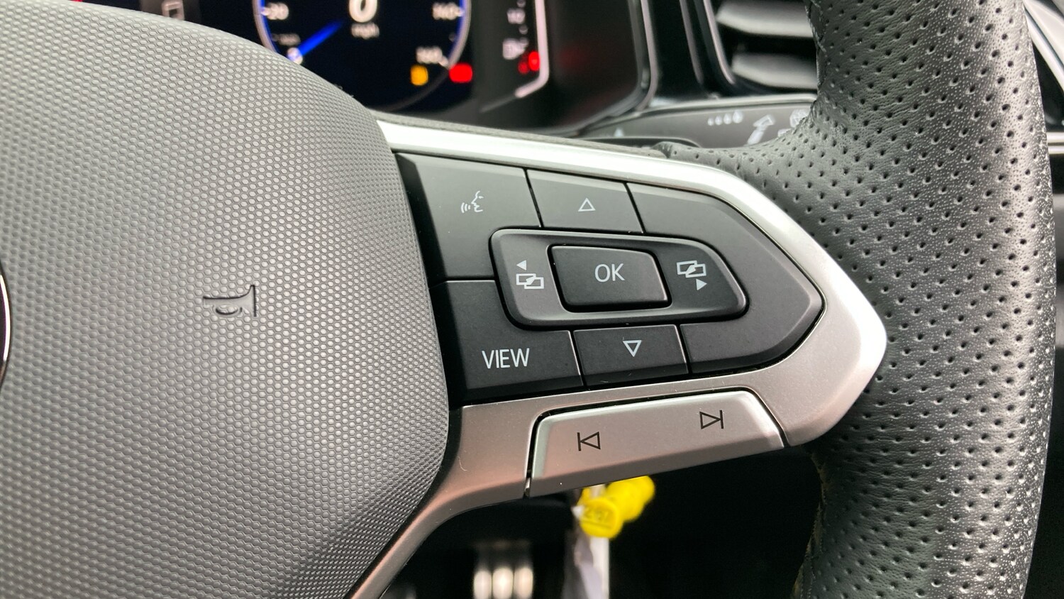 Used Volkswagen T-Roc 2025 for sale - 76322389: Photo 18