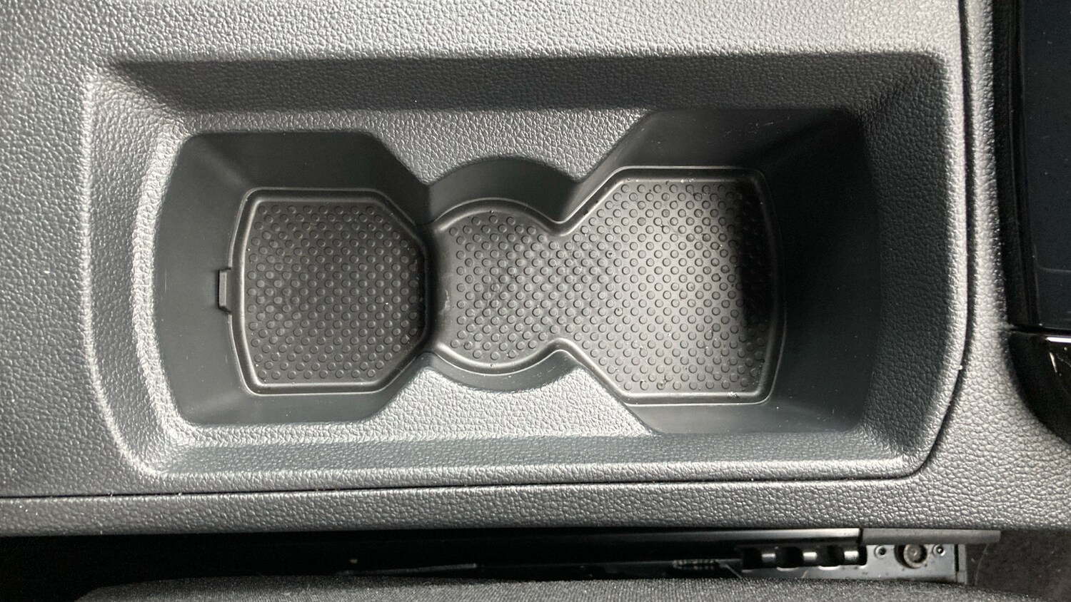 Used Volkswagen T-Roc 2025 for sale - 76322389: Photo 23