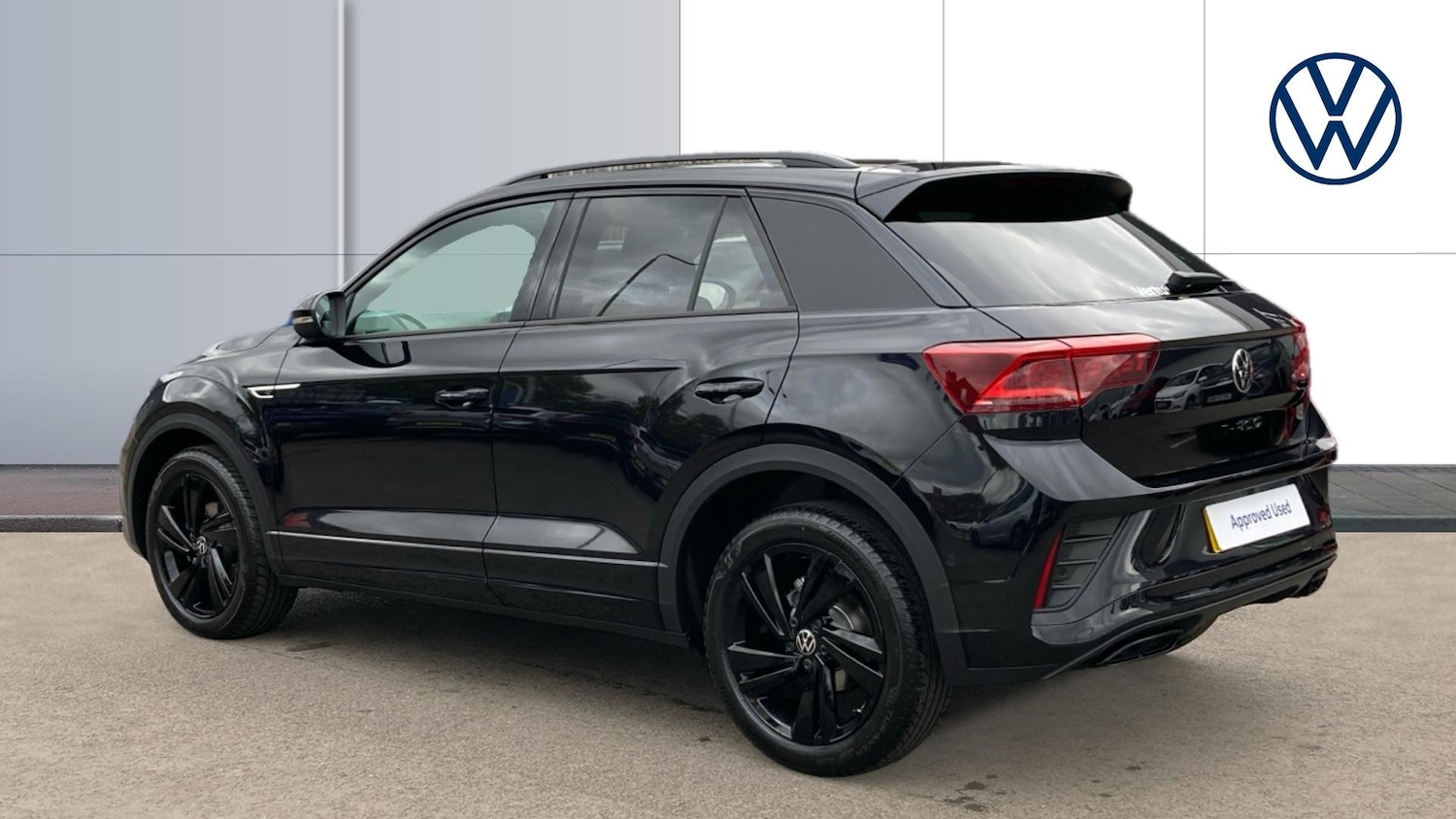 Used Volkswagen T-Roc 2025 for sale - 76322389: Photo 3