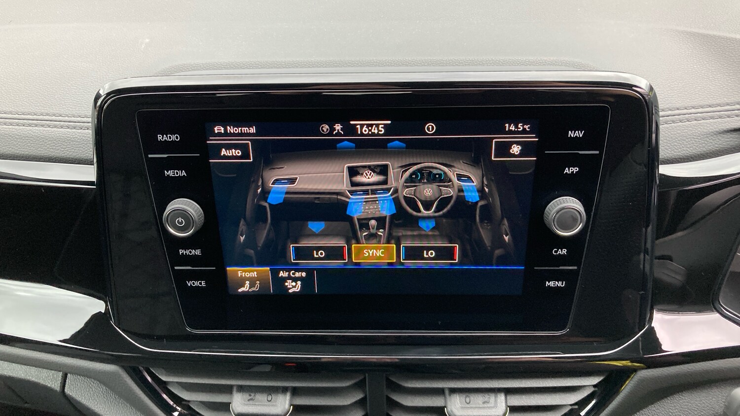 Used Volkswagen T-Roc 2025 for sale - 76322389: Photo 33