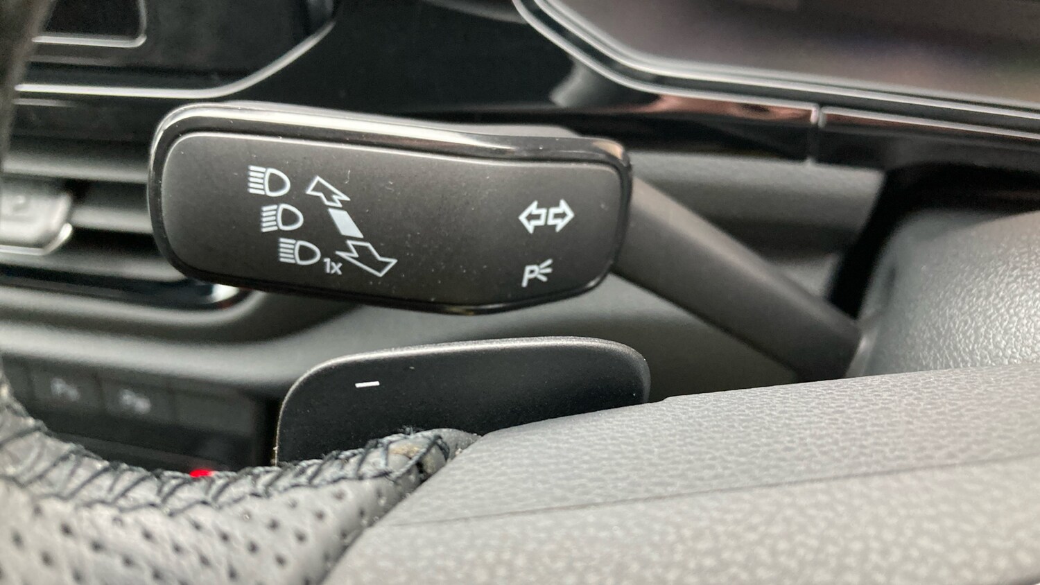 Used Volkswagen T-Roc 2025 for sale - 76322389: Photo 37