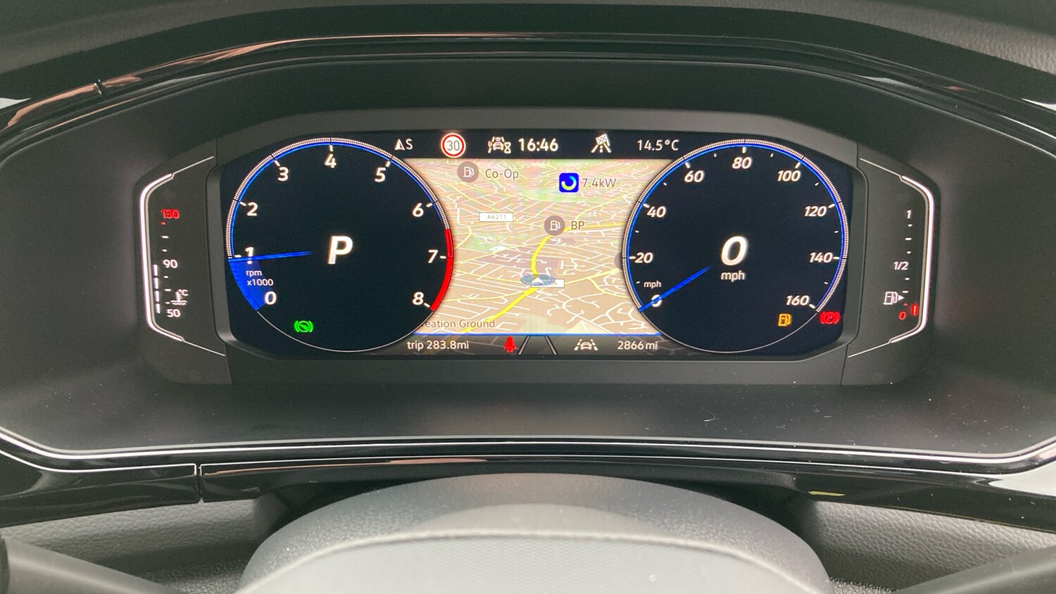 Used Volkswagen T-Roc 2025 for sale - 76322389: Photo 39