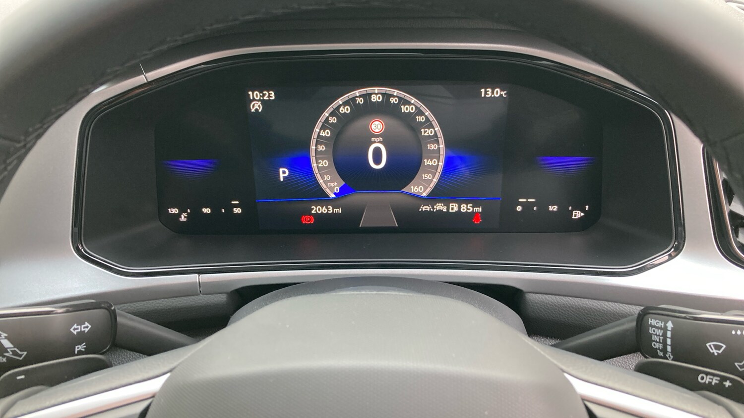 Used Volkswagen T-Roc 2025 for sale - 76322401: Photo 11