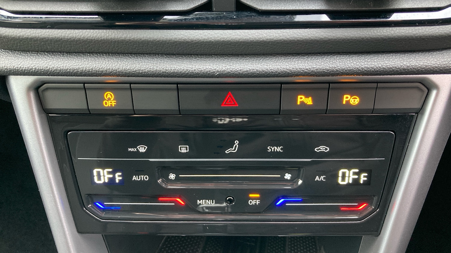 Used Volkswagen T-Roc 2025 for sale - 76322401: Photo 28