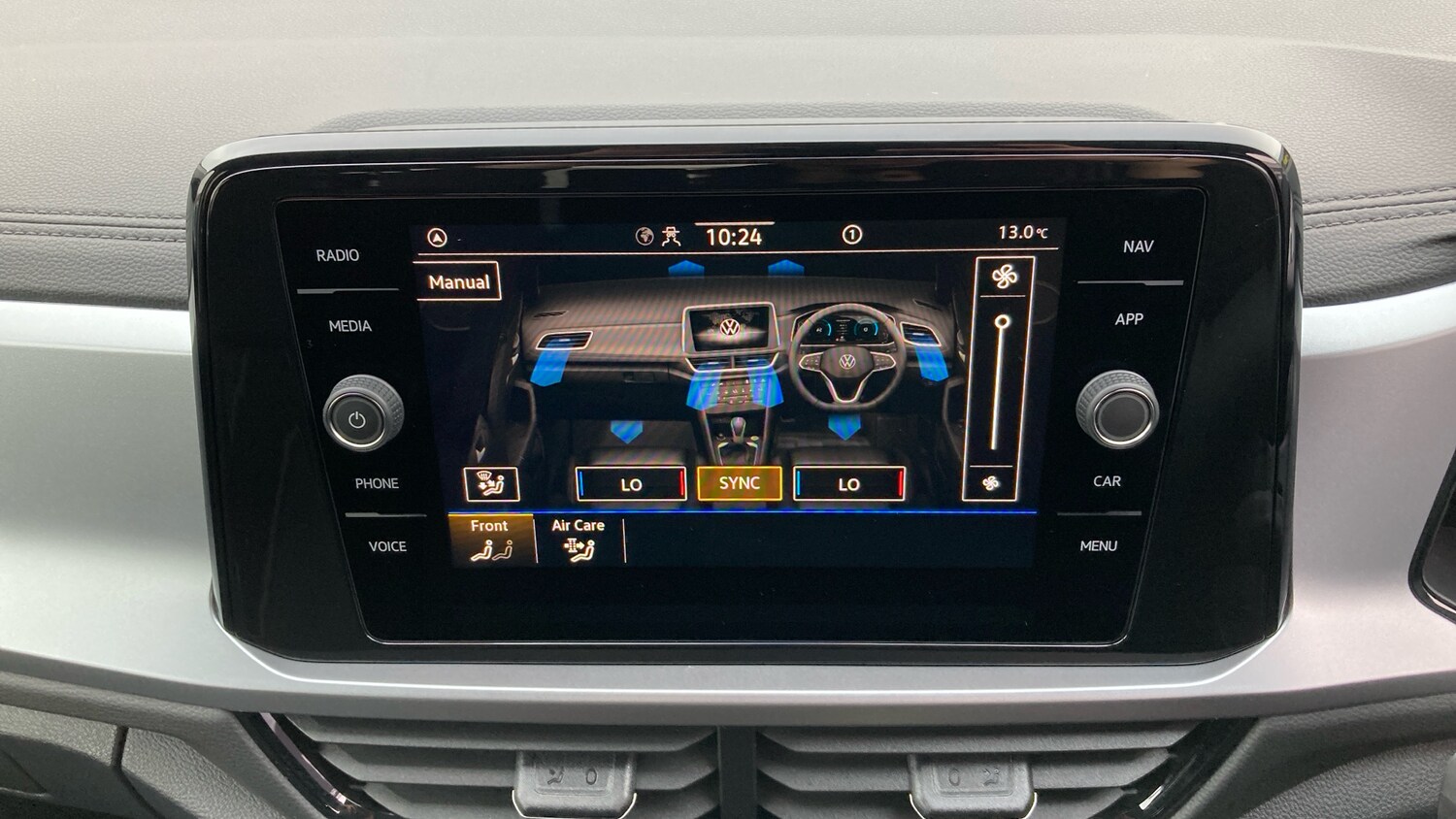 Used Volkswagen T-Roc 2025 for sale - 76322401: Photo 32