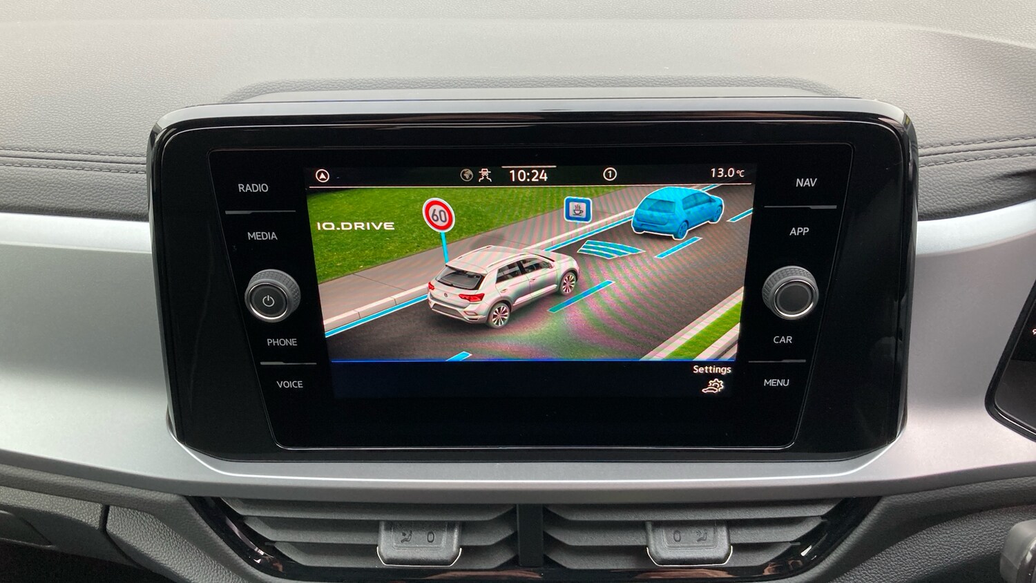 Used Volkswagen T-Roc 2025 for sale - 76322401: Photo 33