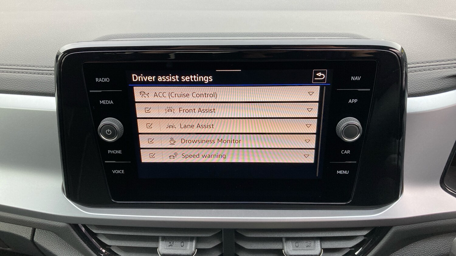 Used Volkswagen T-Roc 2025 for sale - 76322401: Photo 34