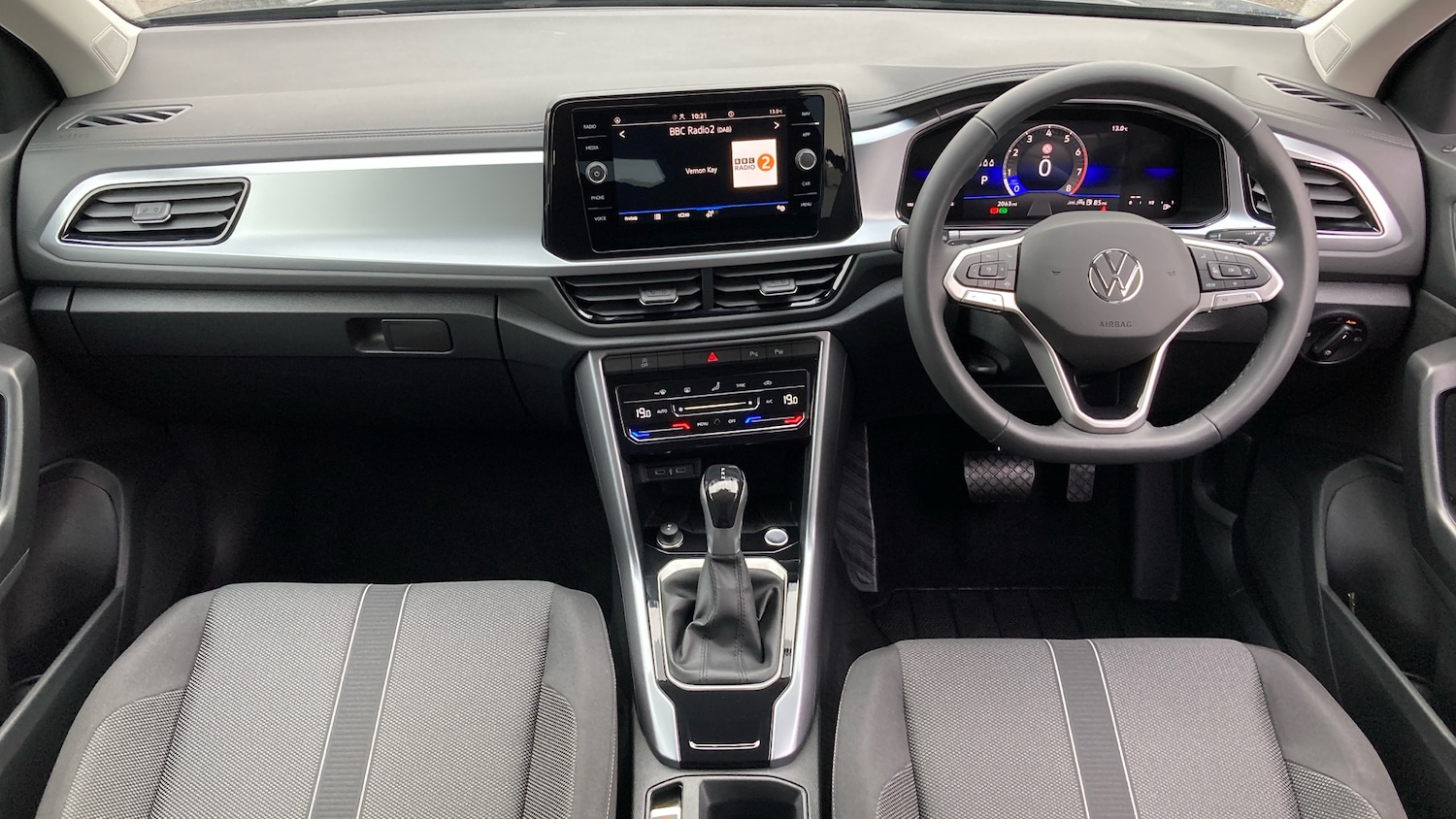 Used Volkswagen T-Roc 2025 for sale - 76322401: Photo 9