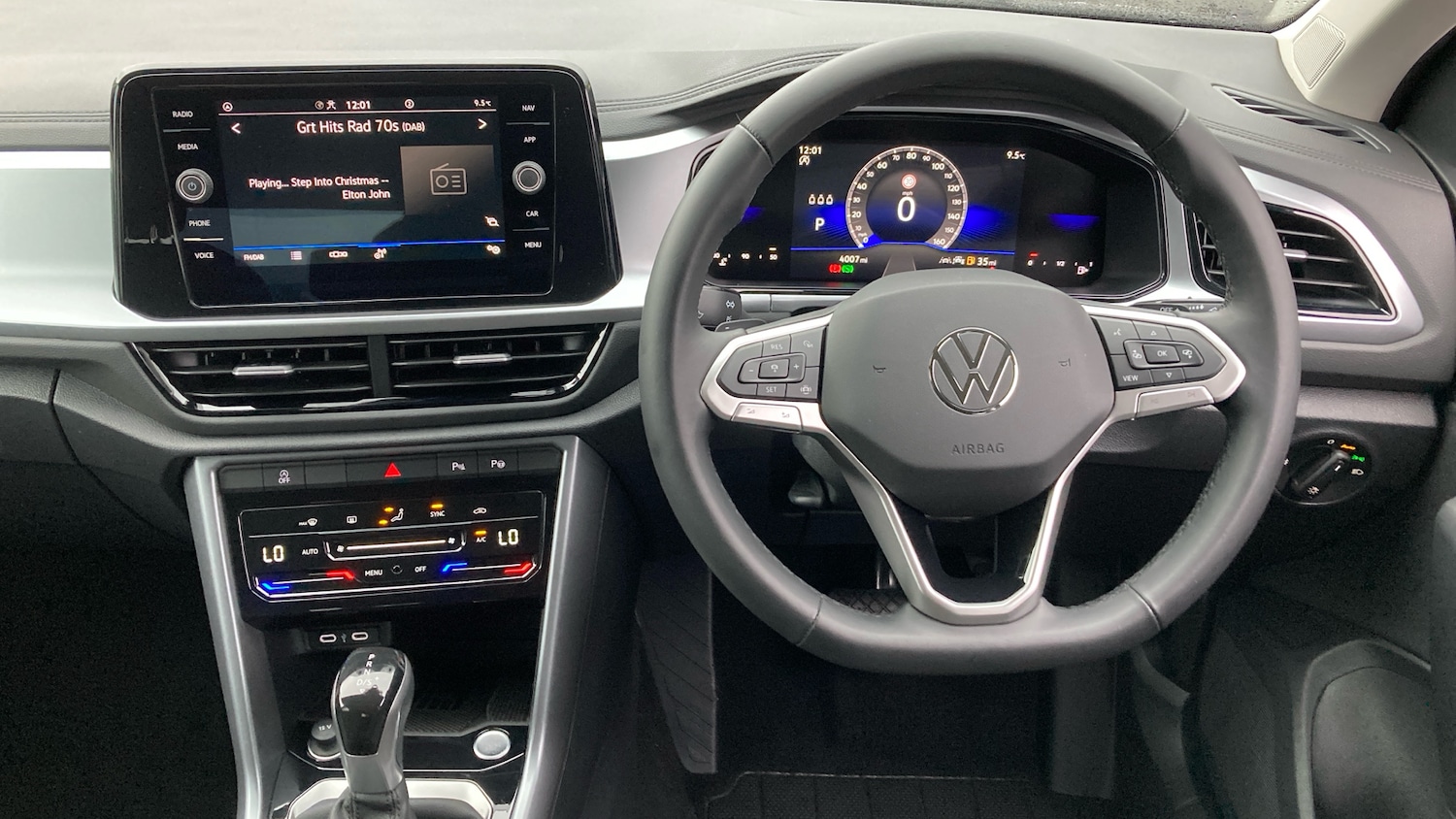 Used Volkswagen T-Roc 2025 for sale - 77077210: Photo 10