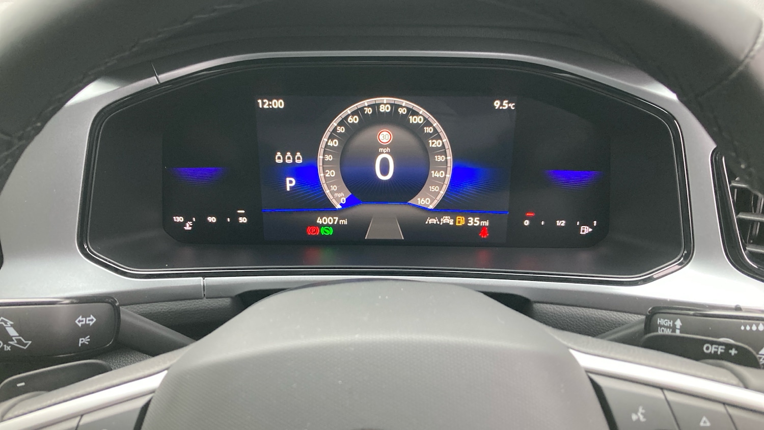 Used Volkswagen T-Roc 2025 for sale - 77077210: Photo 11