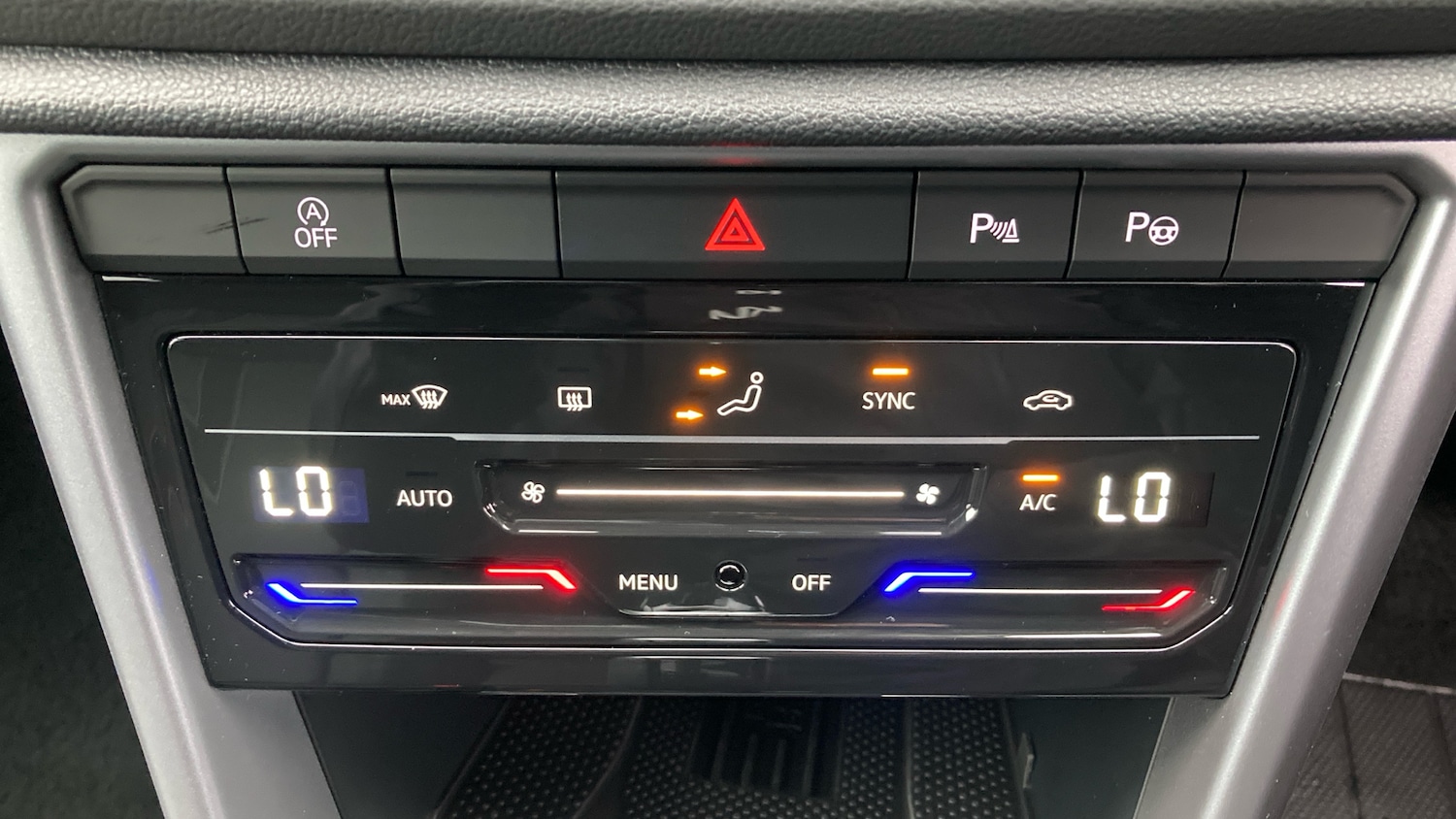 Used Volkswagen T-Roc 2025 for sale - 77077210: Photo 13