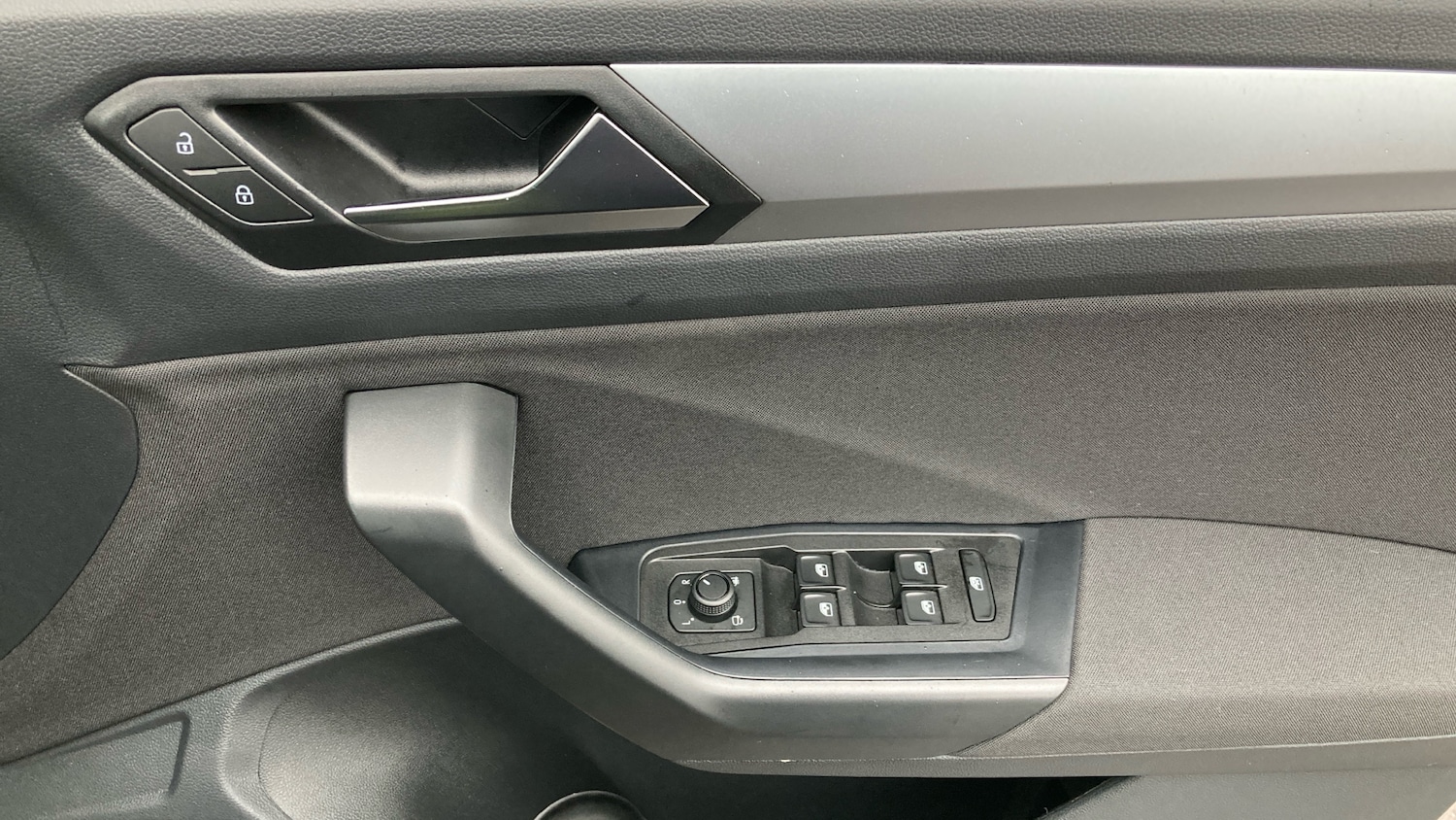 Used Volkswagen T-Roc 2025 for sale - 77077210: Photo 19