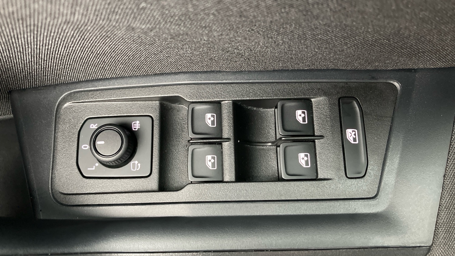 Used Volkswagen T-Roc 2025 for sale - 77077210: Photo 22