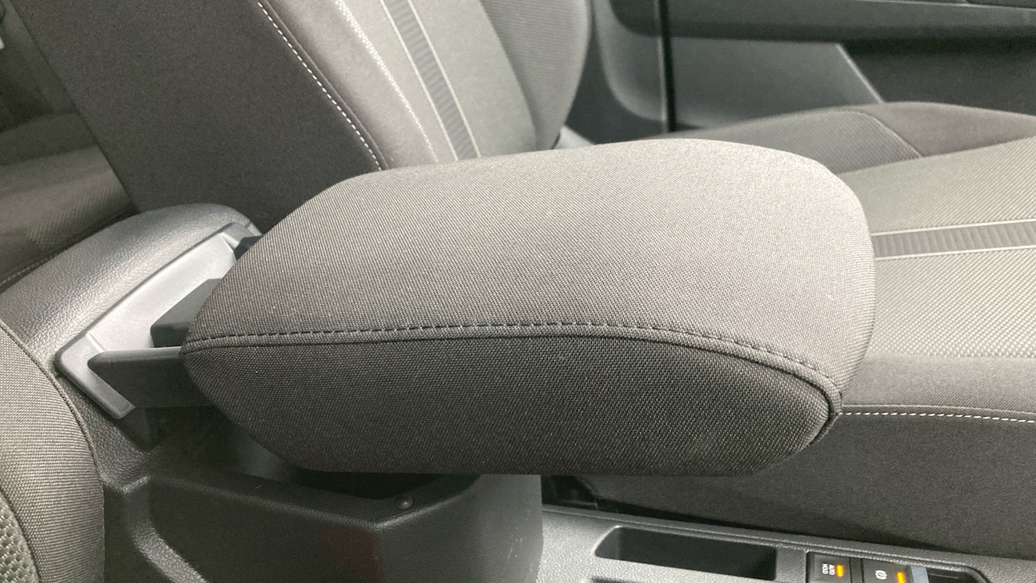 Used Volkswagen T-Roc 2025 for sale - 77077210: Photo 23