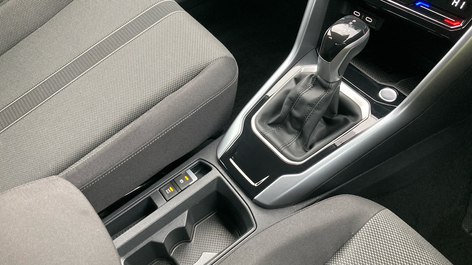 Used Volkswagen T-Roc 2025 for sale - 77077210: Photo 24