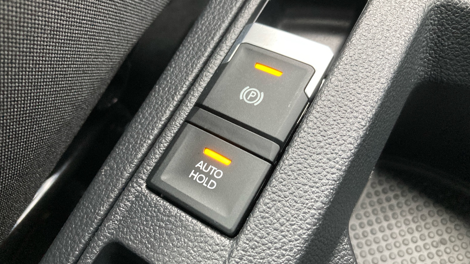 Used Volkswagen T-Roc 2025 for sale - 77077210: Photo 25