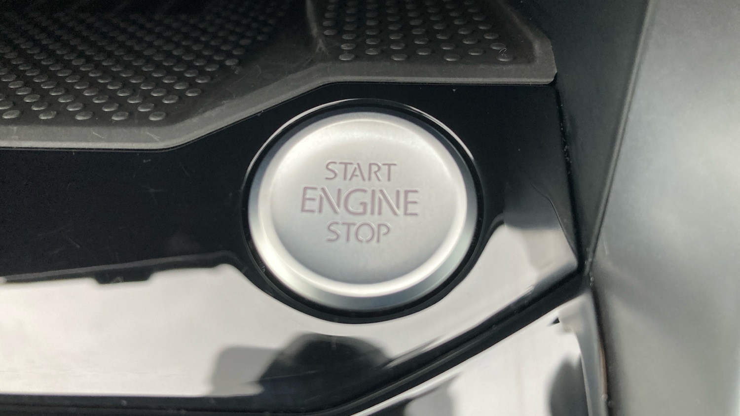 Used Volkswagen T-Roc 2025 for sale - 77077210: Photo 26