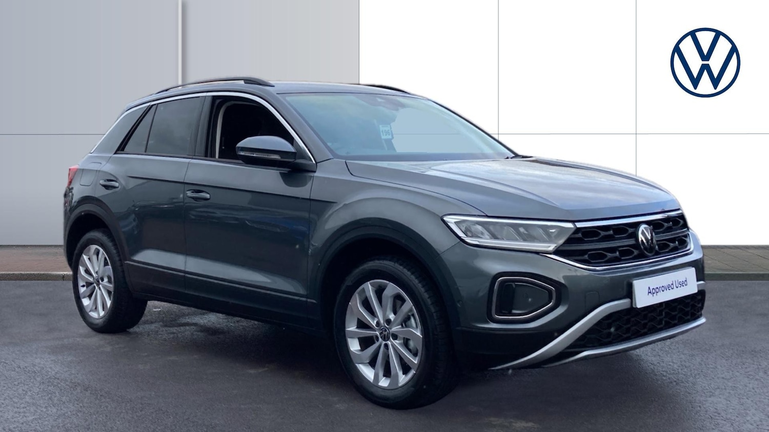 Used Volkswagen T-Roc 2025 for sale - 76807423: Photo 1