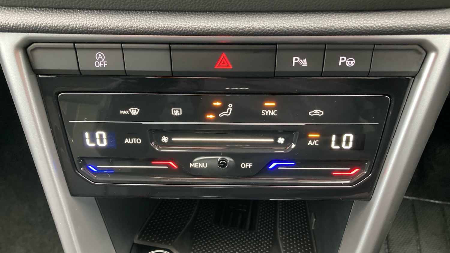 Used Volkswagen T-Roc 2025 for sale - 76807423: Photo 13