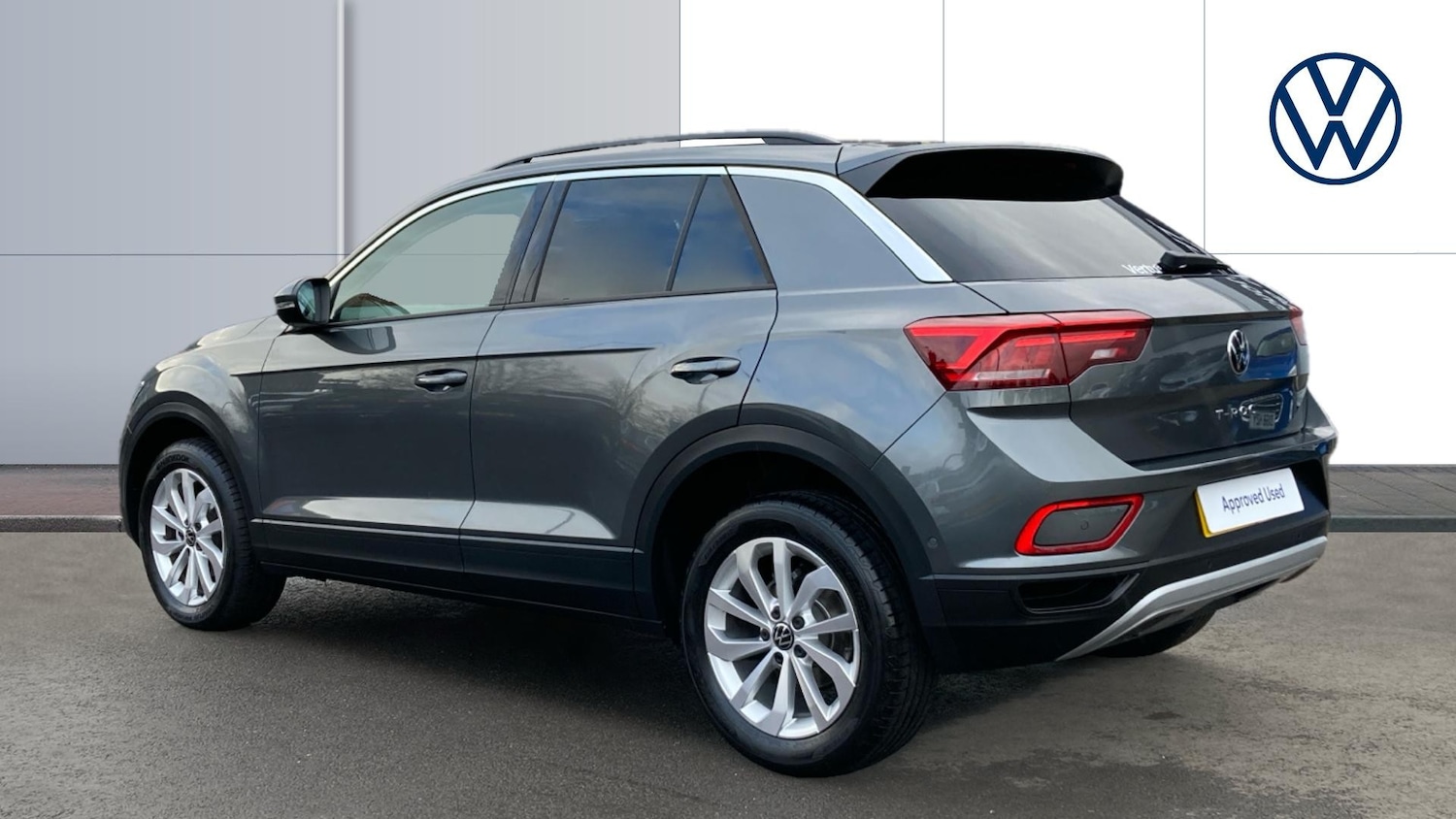 Used Volkswagen T-Roc 2025 for sale - 76807423: Photo 3