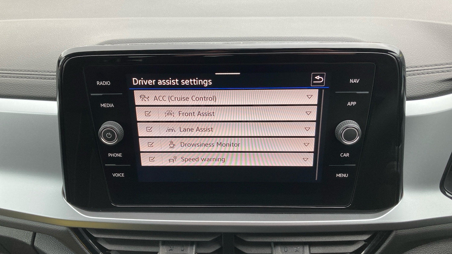 Used Volkswagen T-Roc 2025 for sale - 76807423: Photo 32