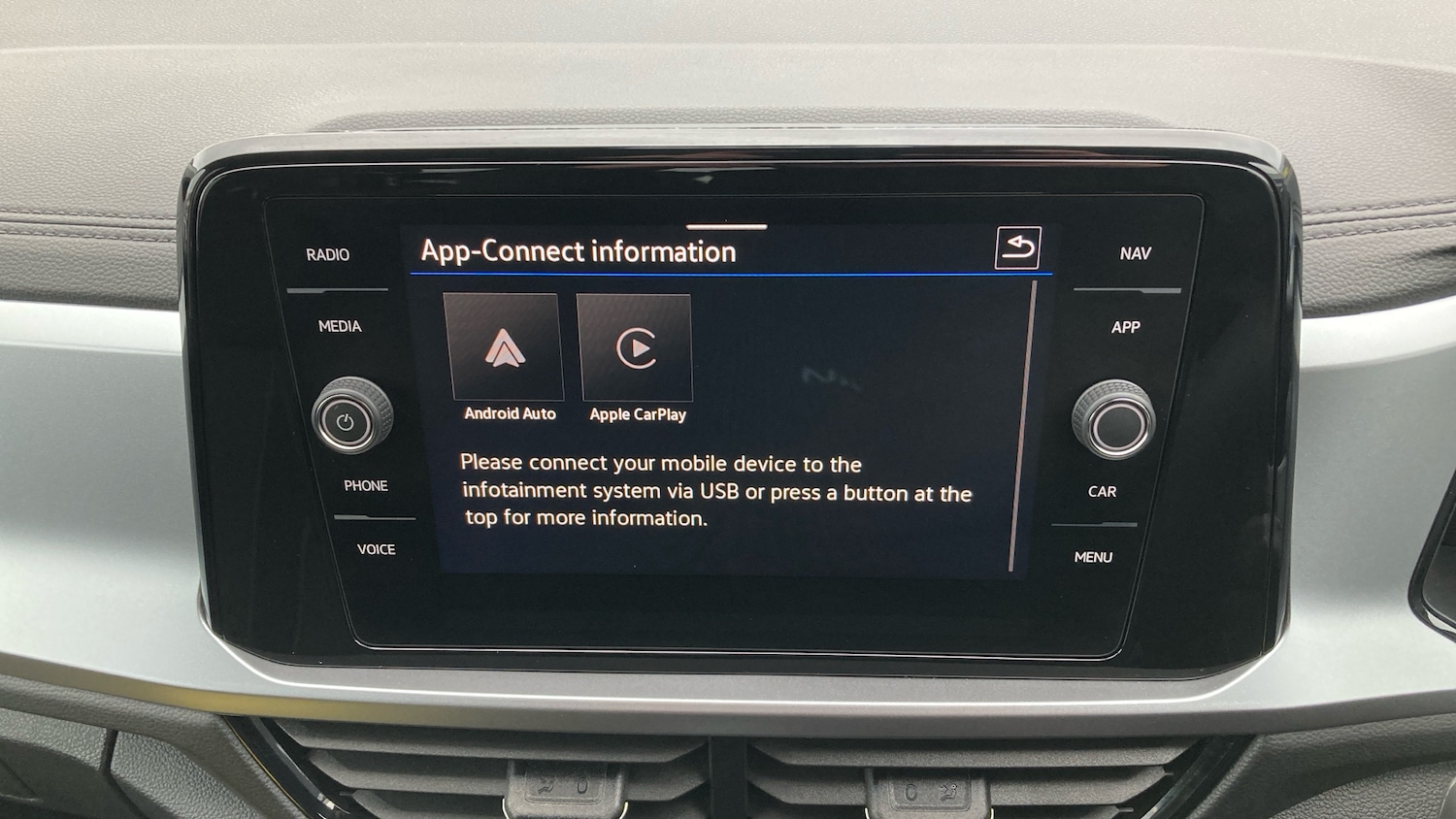 Used Volkswagen T-Roc 2025 for sale - 76807423: Photo 35