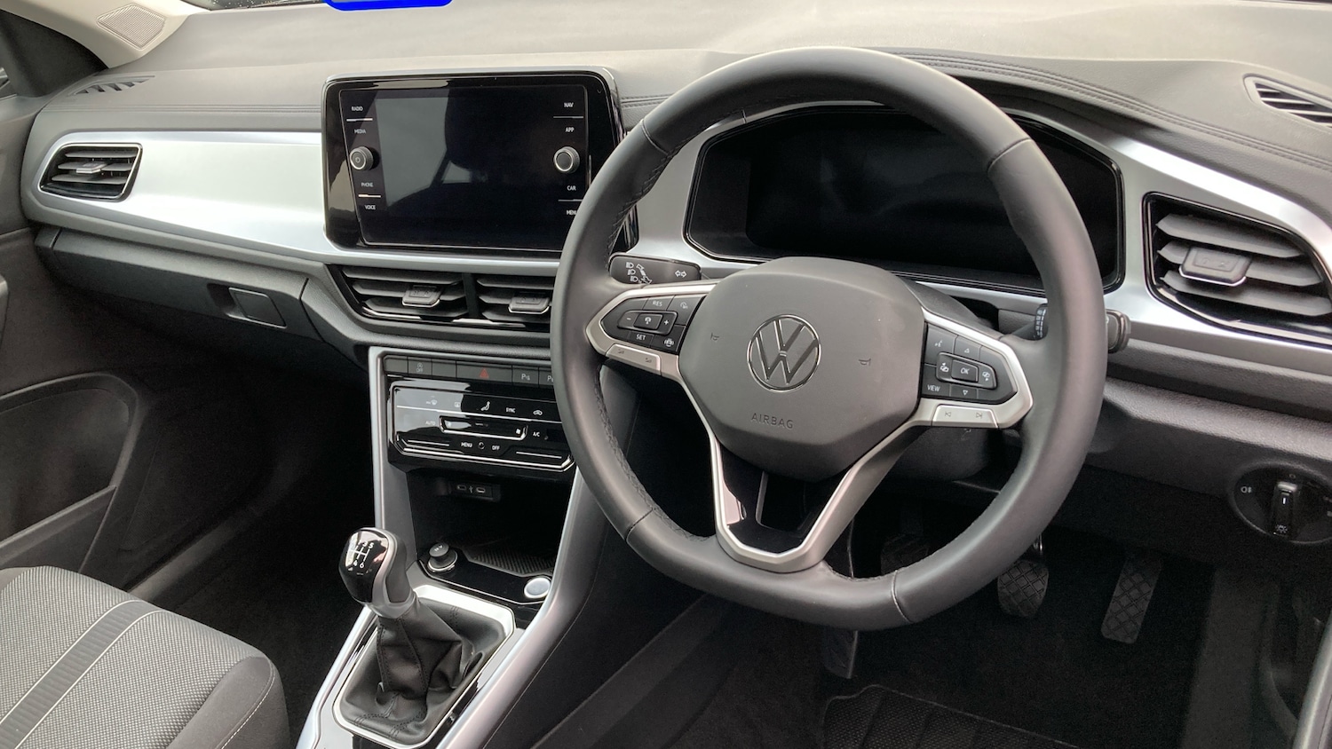 Used Volkswagen T-Roc 2025 for sale - 76807423: Photo 6