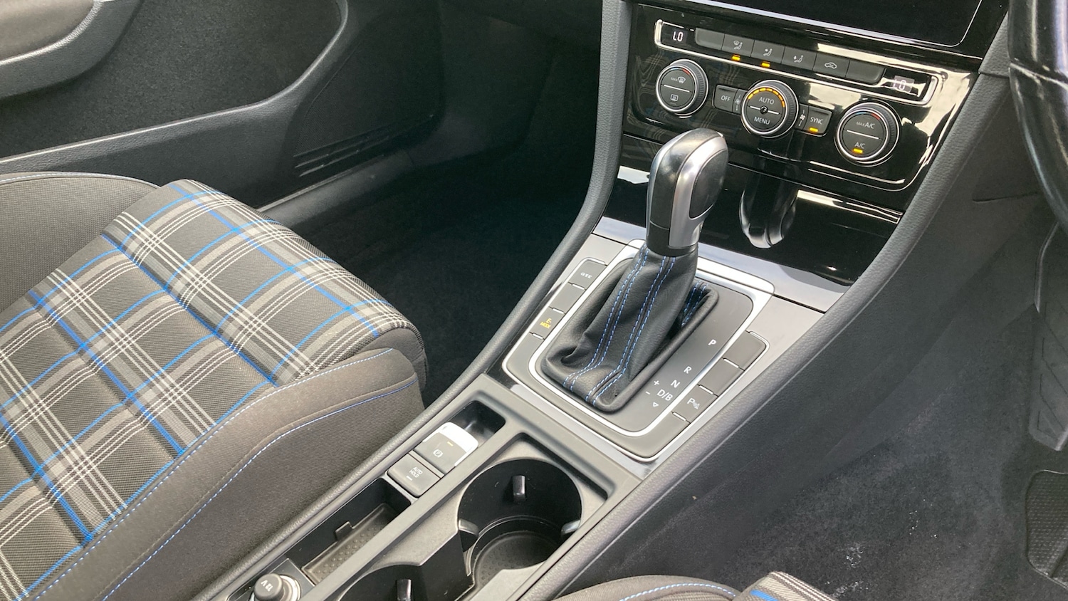 Used Volkswagen Golf 2020 for sale - 76719223: Photo 14