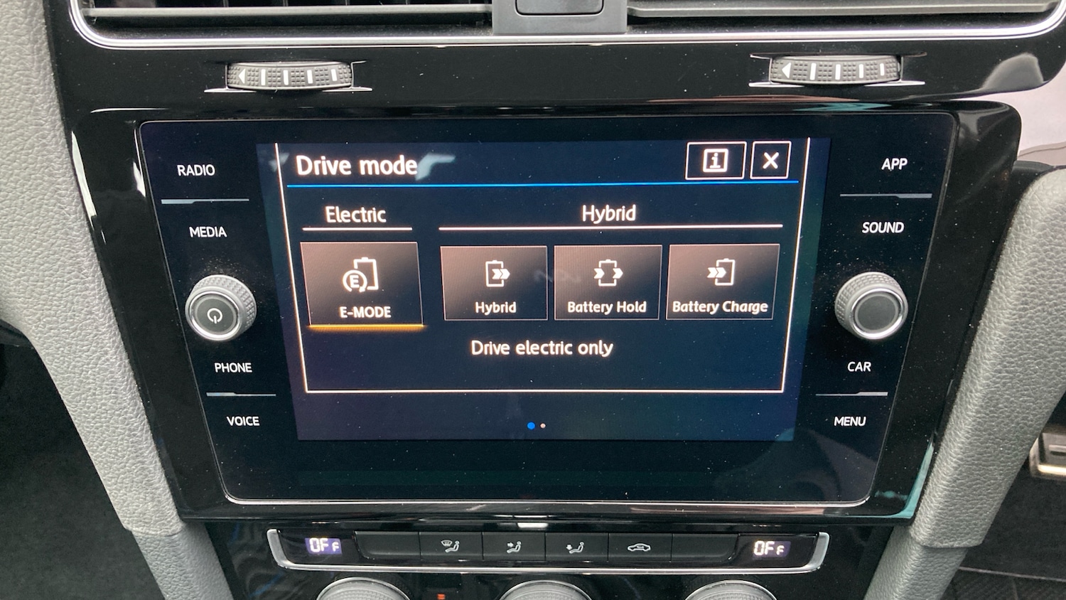 Used Volkswagen Golf 2020 for sale - 76719223: Photo 32