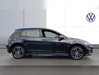 Used Volkswagen Golf 2020 for sale - 76719223: Photo