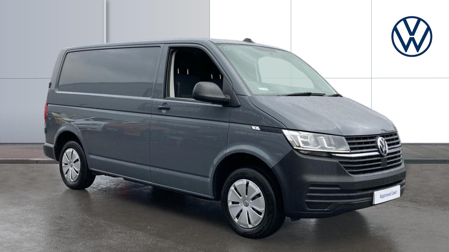 Used Volkswagen Transporter 2024 for sale - 76302115: Photo 1