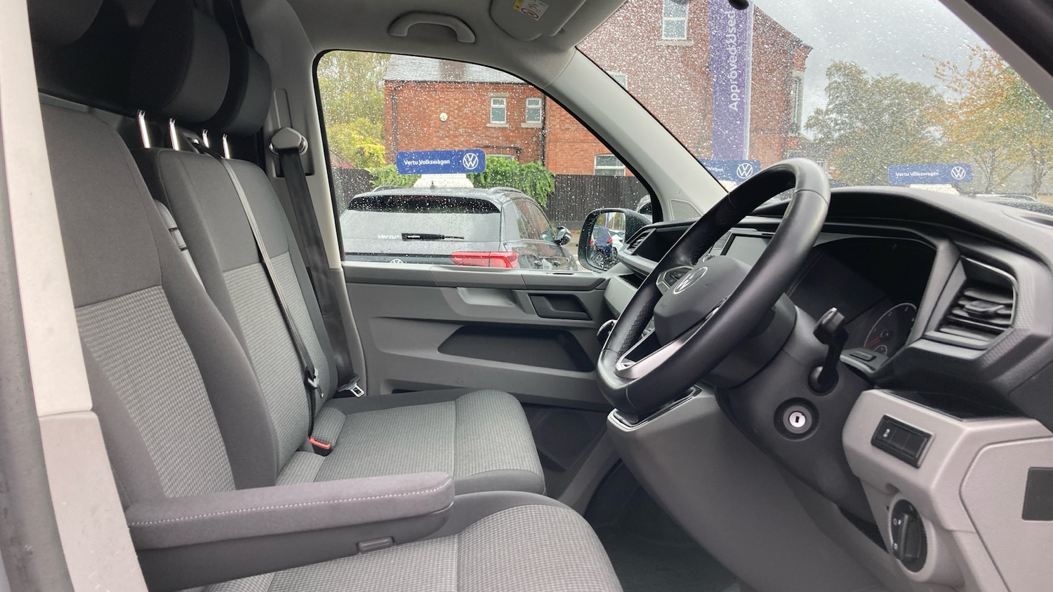 Used Volkswagen Transporter 2024 for sale - 76302115: Photo 15