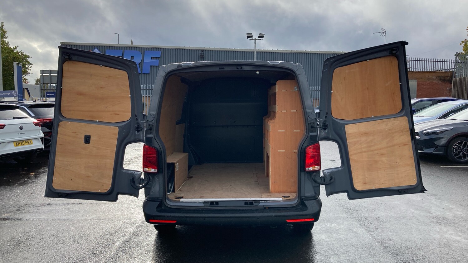 Used Volkswagen Transporter 2024 for sale - 76302115: Photo 20