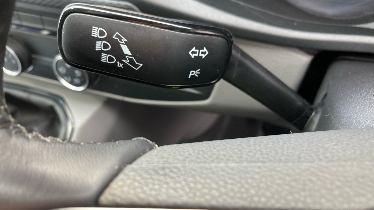 Used Volkswagen Transporter 2024 for sale - 76302115: Photo 31