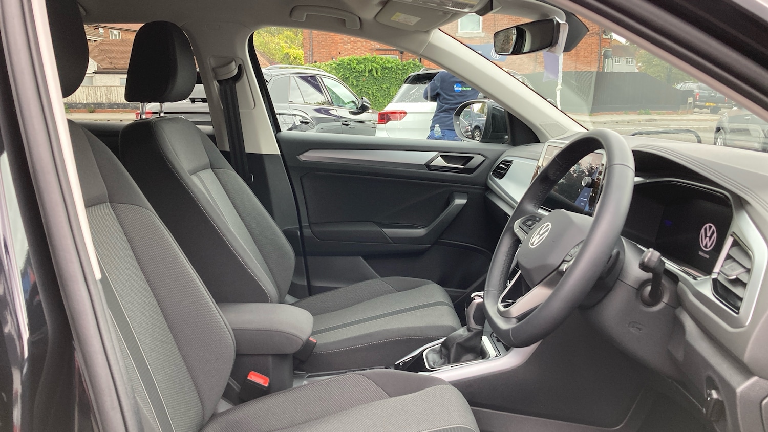 Used Volkswagen T-Roc 2025 for sale - 76272354: Photo 15