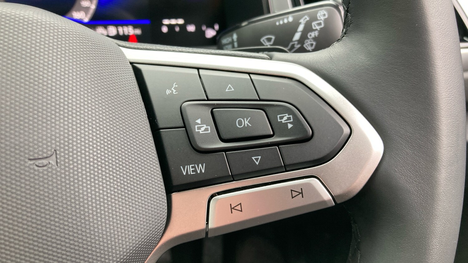 Used Volkswagen T-Roc 2025 for sale - 76272354: Photo 18