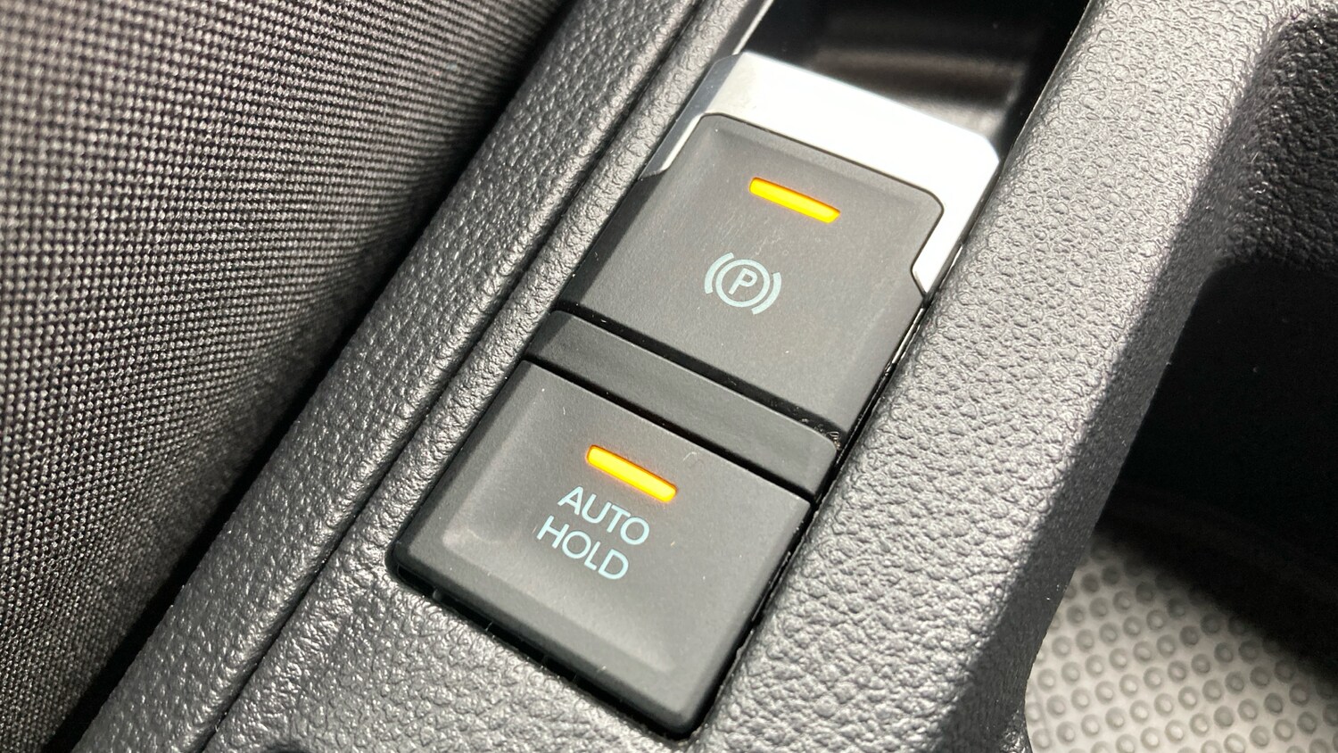 Used Volkswagen T-Roc 2025 for sale - 76272354: Photo 25