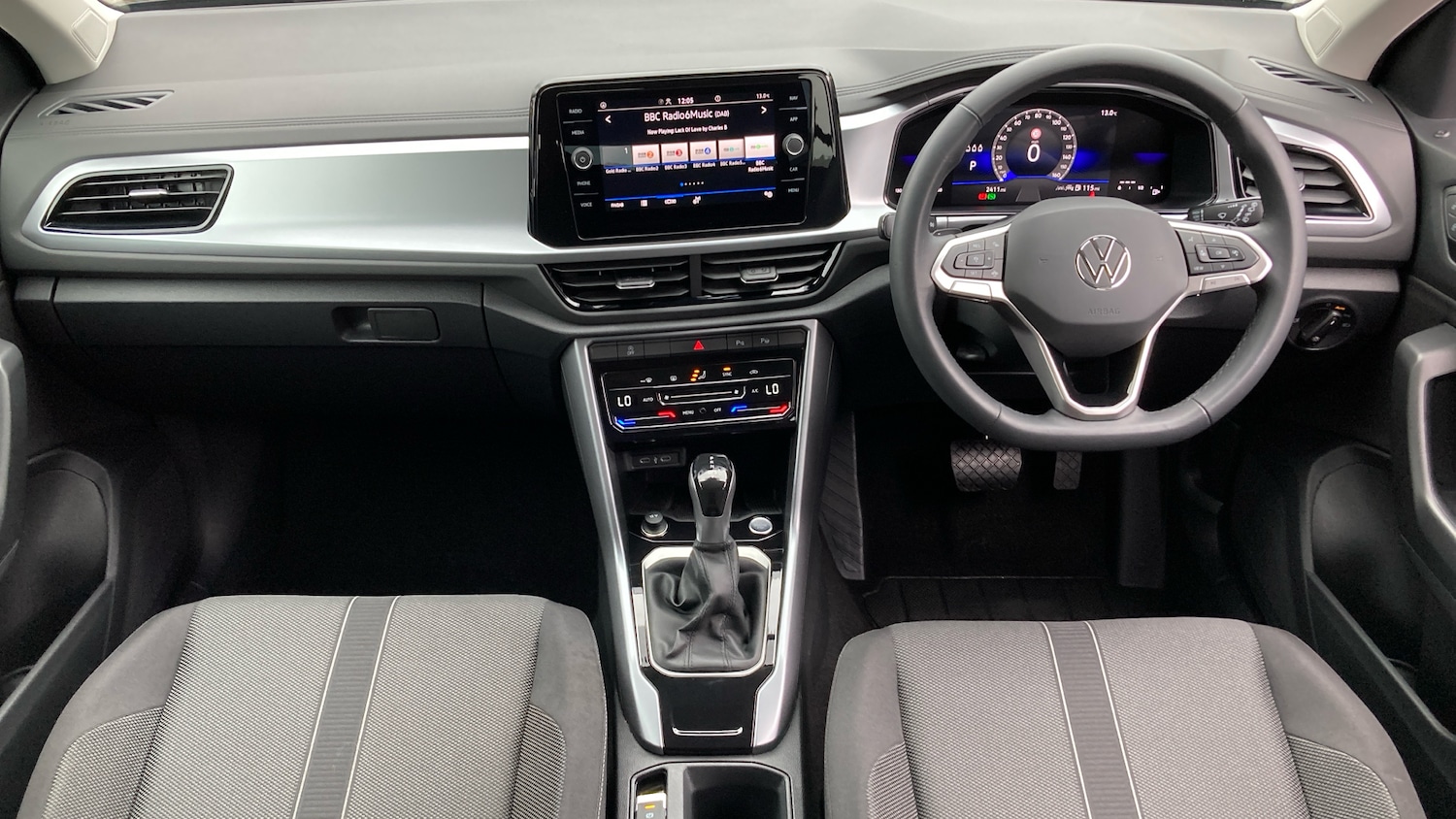 Used Volkswagen T-Roc 2025 for sale - 76272354: Photo 9