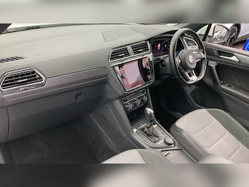 Used Volkswagen Tiguan 2019 for sale - 76383090: Photo