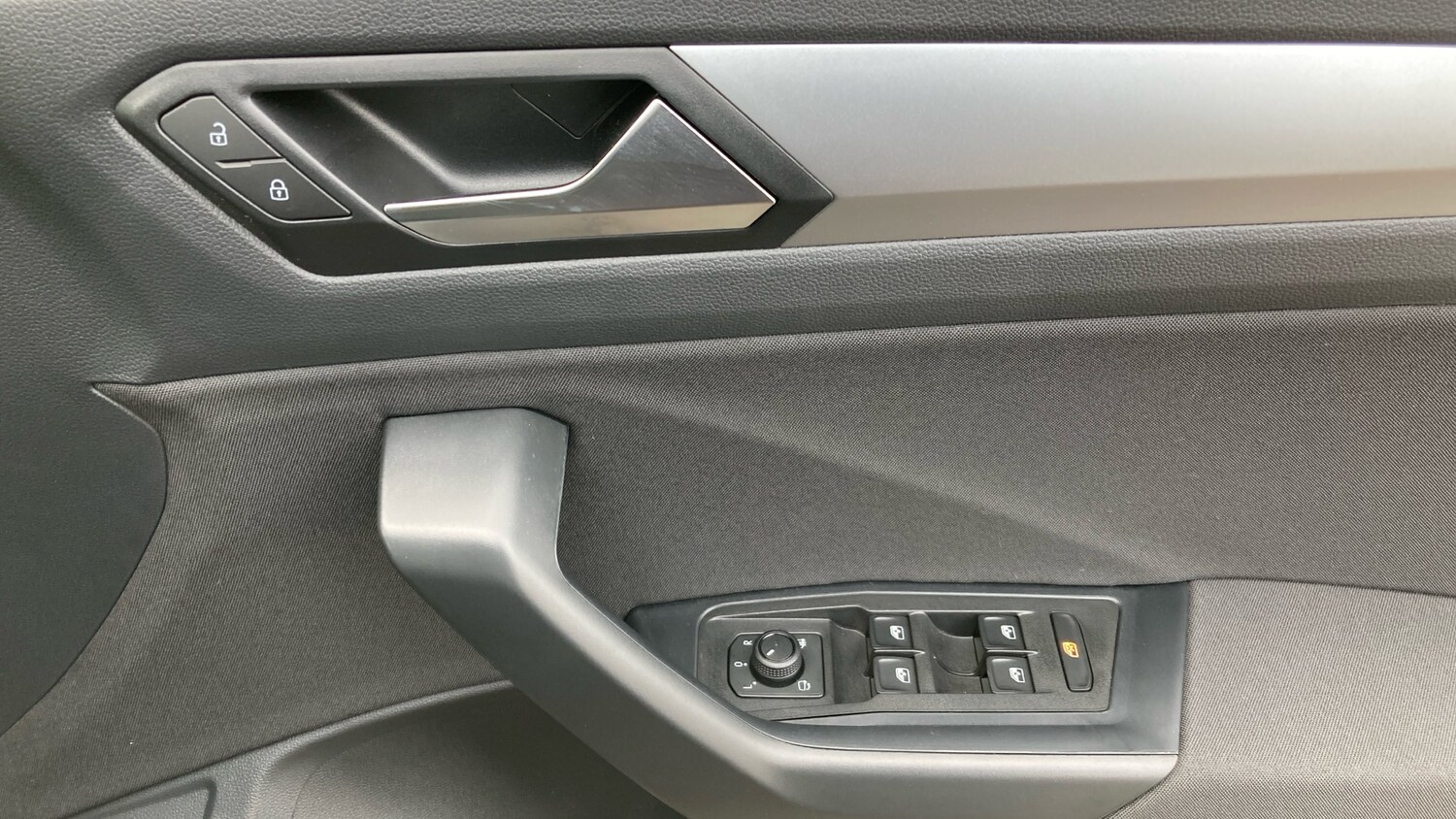 Used Volkswagen T-Roc 2025 for sale - 76638525: Photo 19