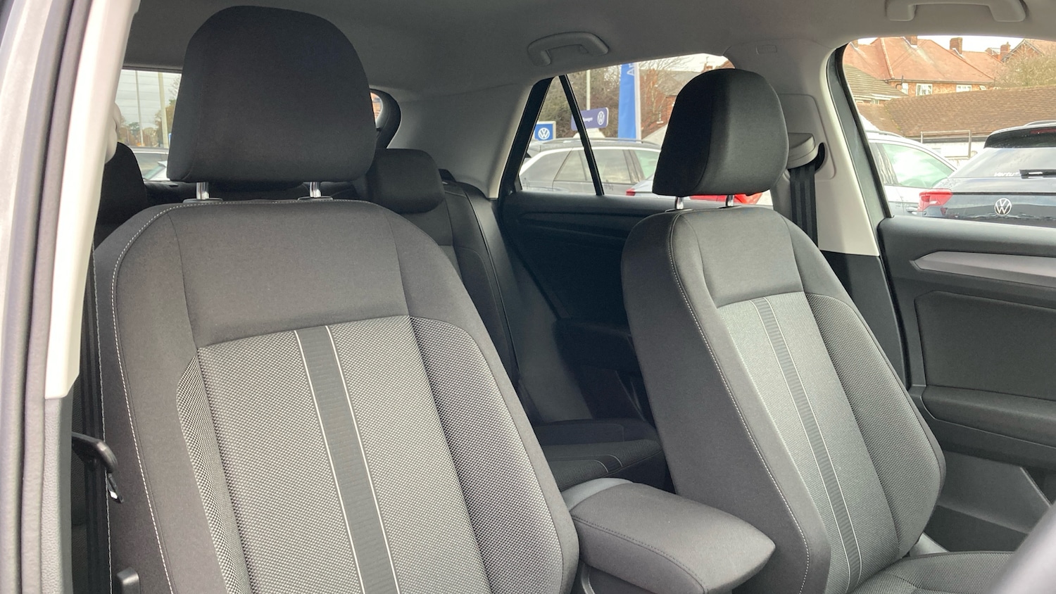 Used Volkswagen T-Roc 2025 for sale - 76638525: Photo 21