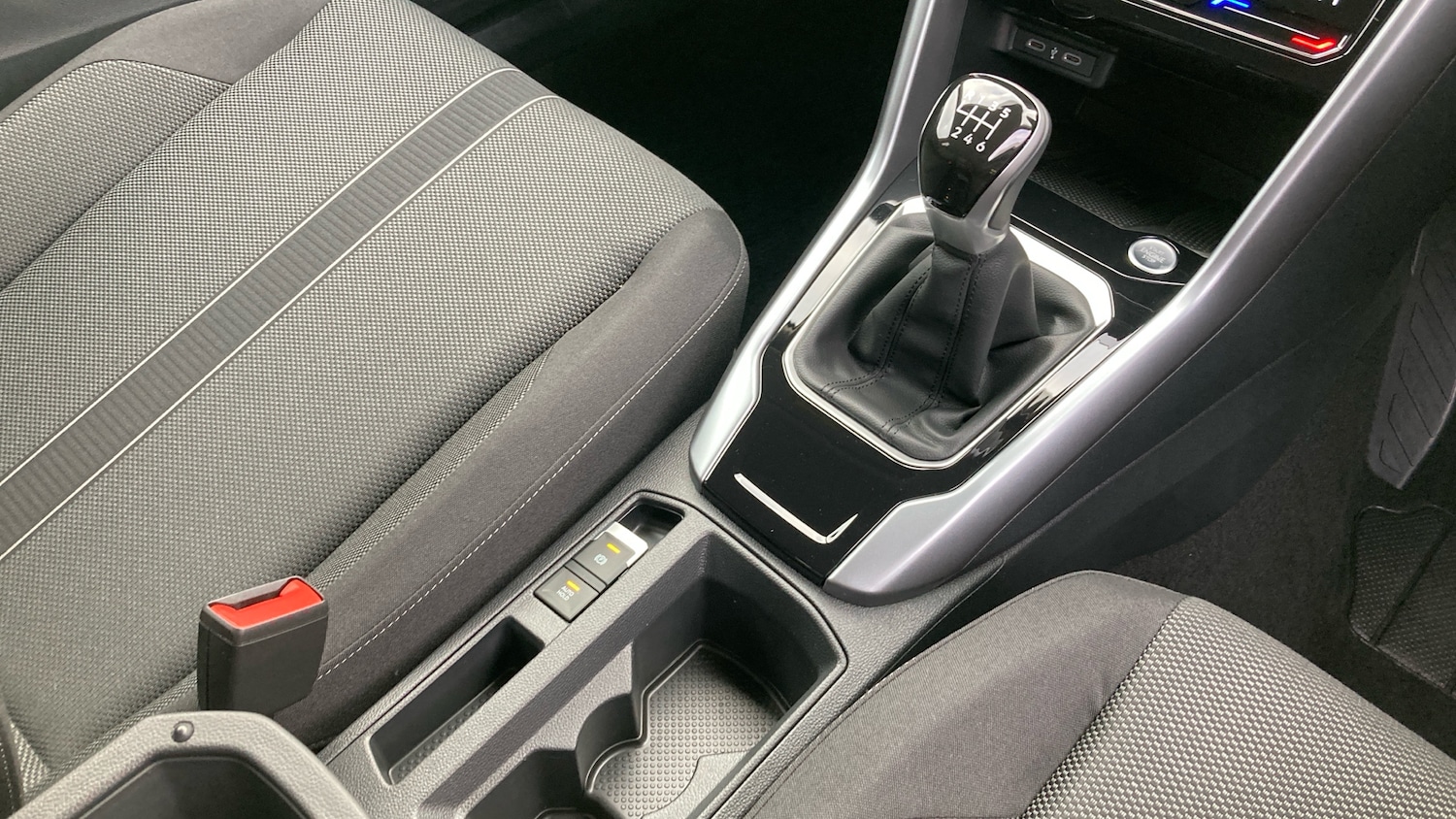 Used Volkswagen T-Roc 2025 for sale - 76638525: Photo 23